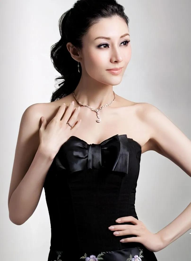 澳门巷弄深处的美食秘境探索